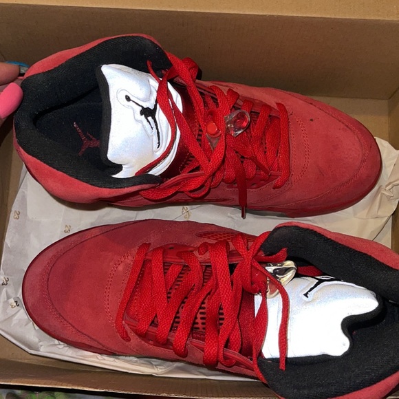 Air Jordan 5 Retros - Picture 3 of 6